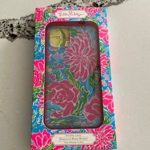 I phone 11 Pro Lilly Pulitzer phone case.